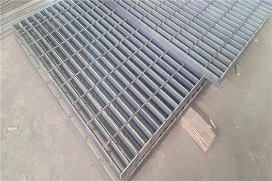 Galvanized Serrated Safety Grating Walkway Stainless Steel Open Mesh Flooring