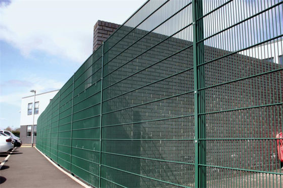 868 Twin Wire Mesh Fencing Double Wire Welded Fence For Park