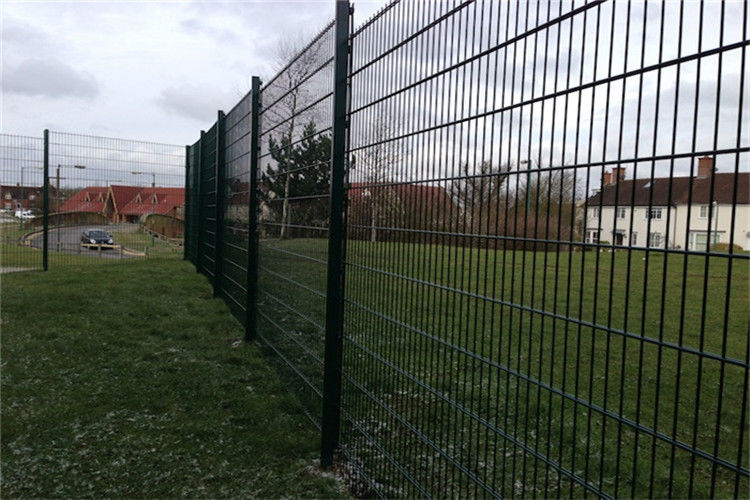 868 Vinyl Coated Wire Fence Highway PVC Coated Welded Mesh